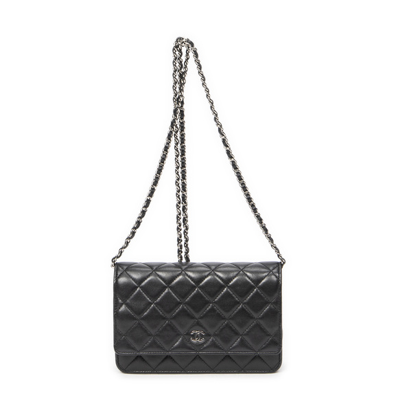 Chanel Classic Wallet on Chain - Picture 1 of 10